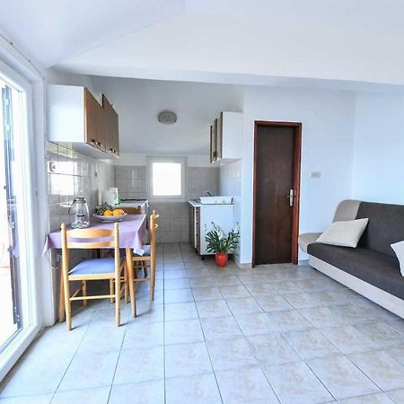 Perfect Vacation Apartments オミシュ エクステリア 写真