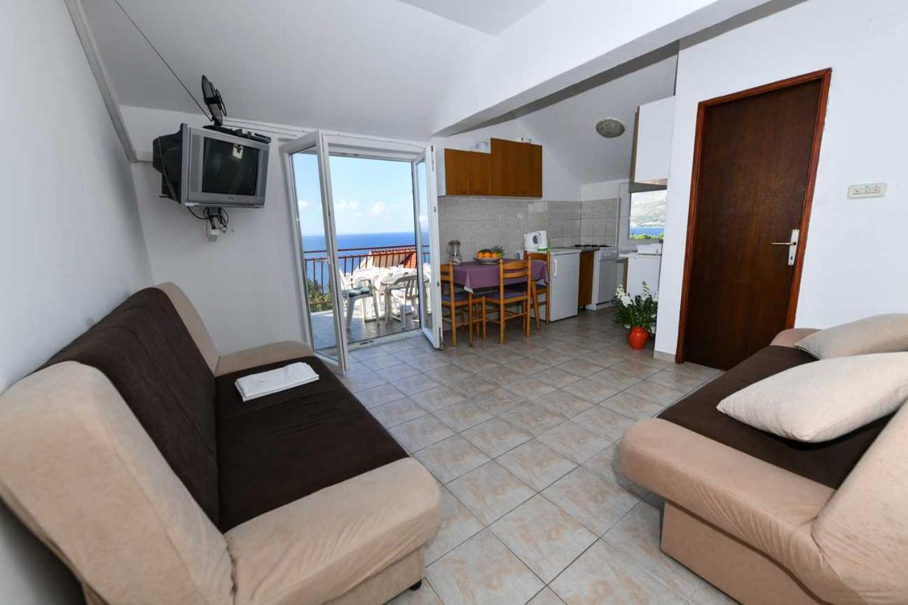 Perfect Vacation Apartments オミシュ エクステリア 写真